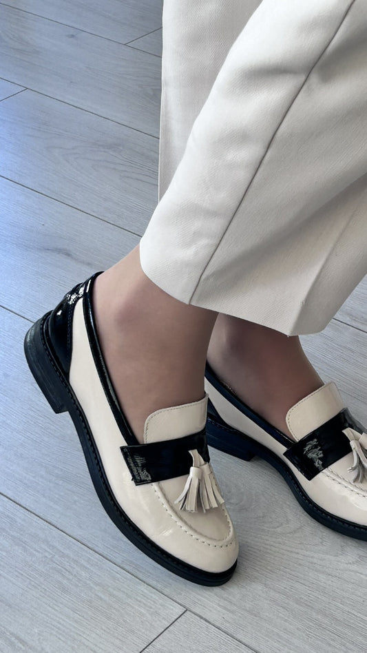 Mocassim Bicolor com Franjas Walk&Go - Sapatices