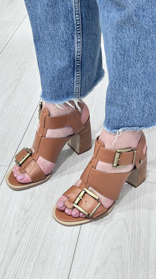 Sandália de Salto Alto Castanha - Sapatices