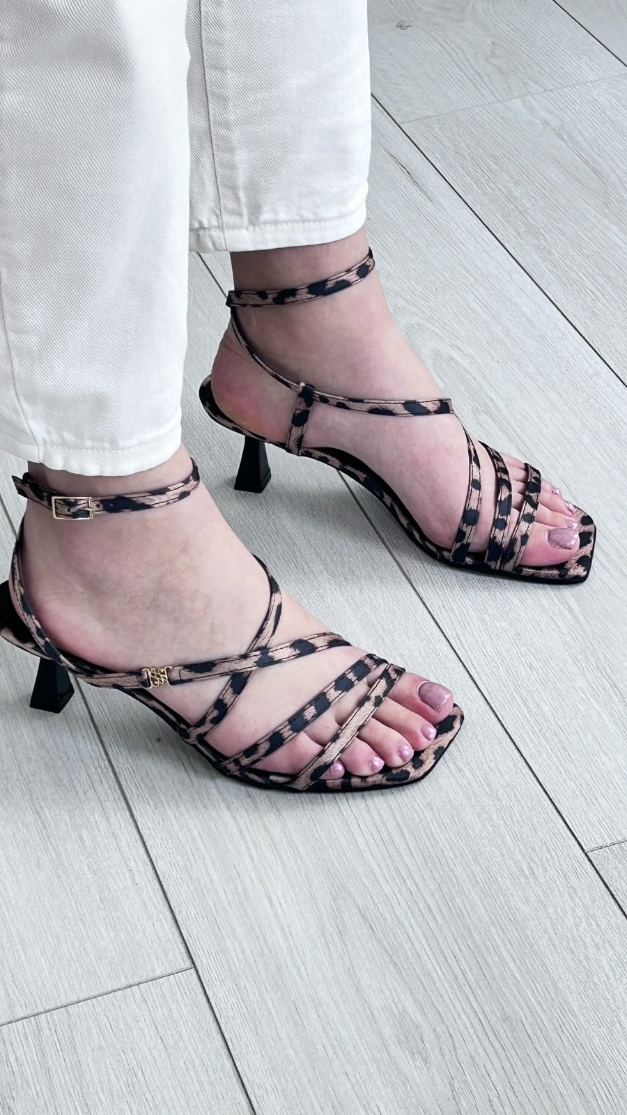 Sandália Lialine Animal Print com Tiras Finas - Sapatices