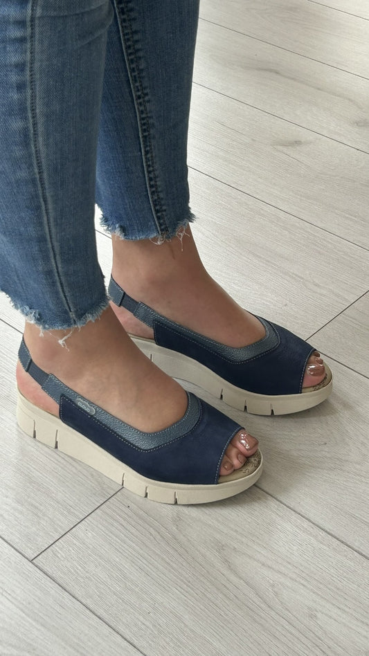 Sandália Azul Cloud