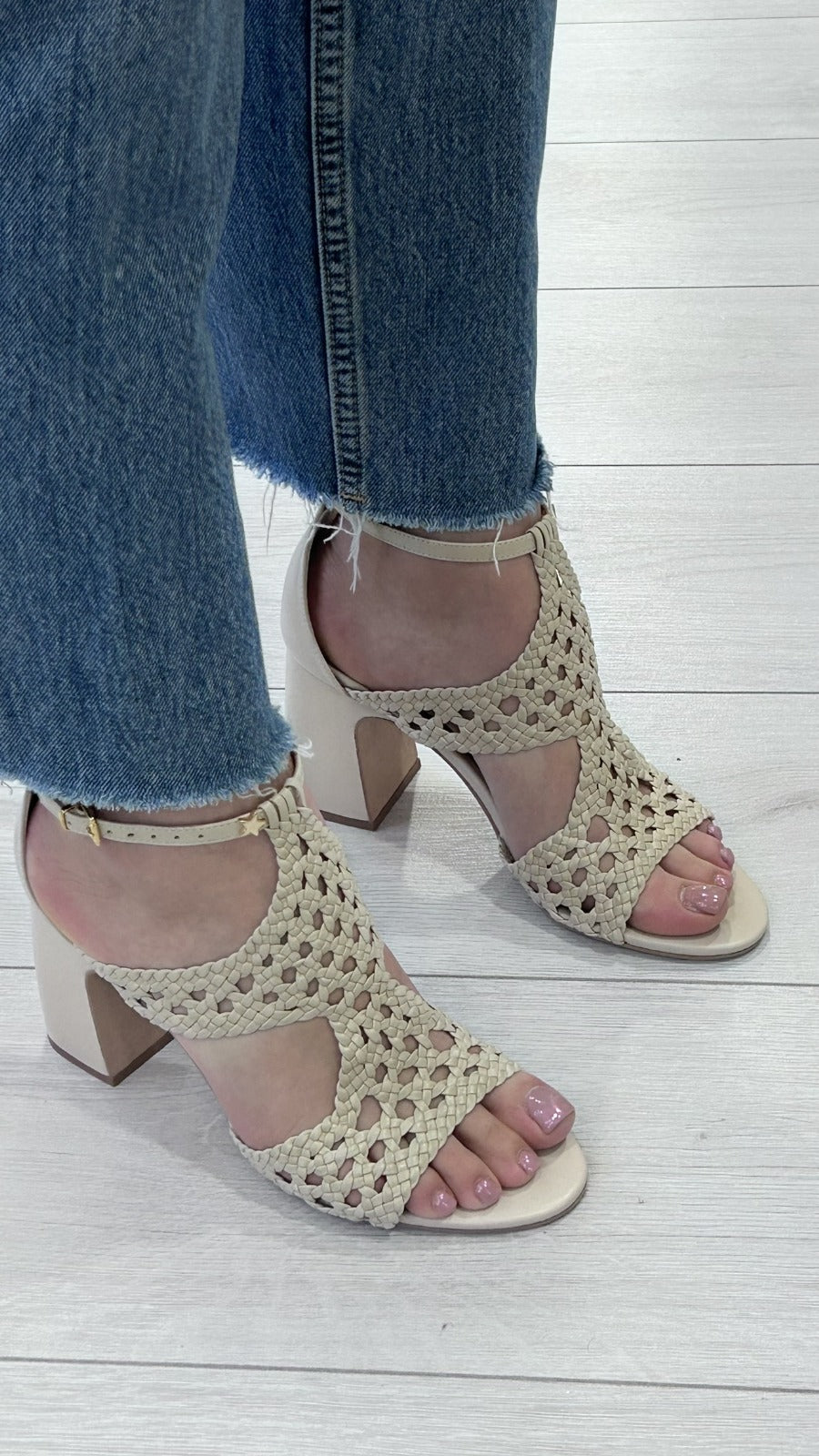 Sandália de Salto Alto Branca - Sapatices