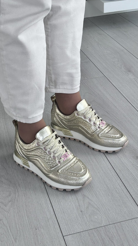 Sapatilha Charca Dourada – Estilo e Conforto em Cada Passo - Sapatices
