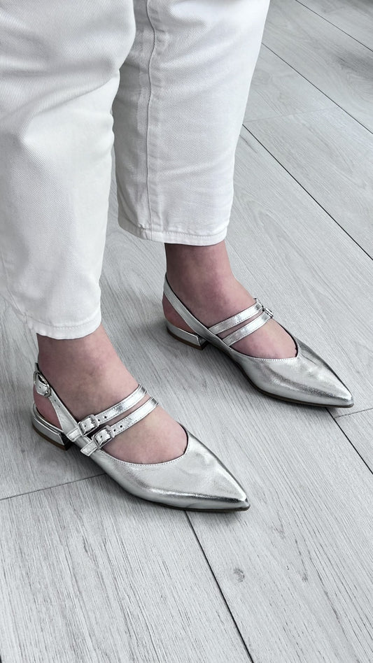 Sapato Prateado – Elegância Metálica - Sapatices