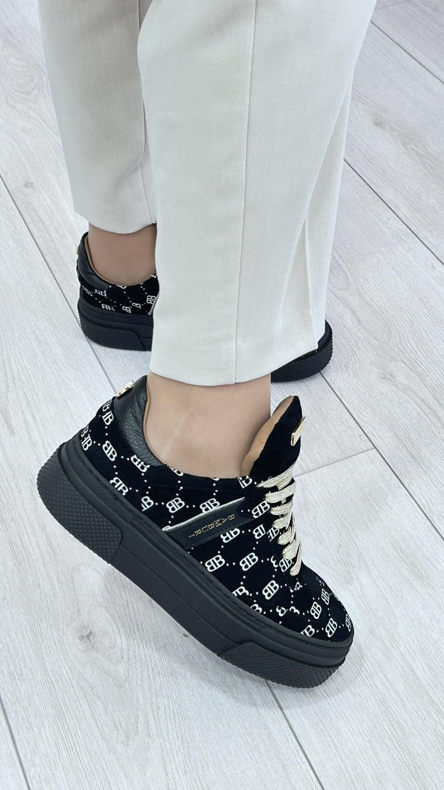 Sapatilha Bamburi - Preta