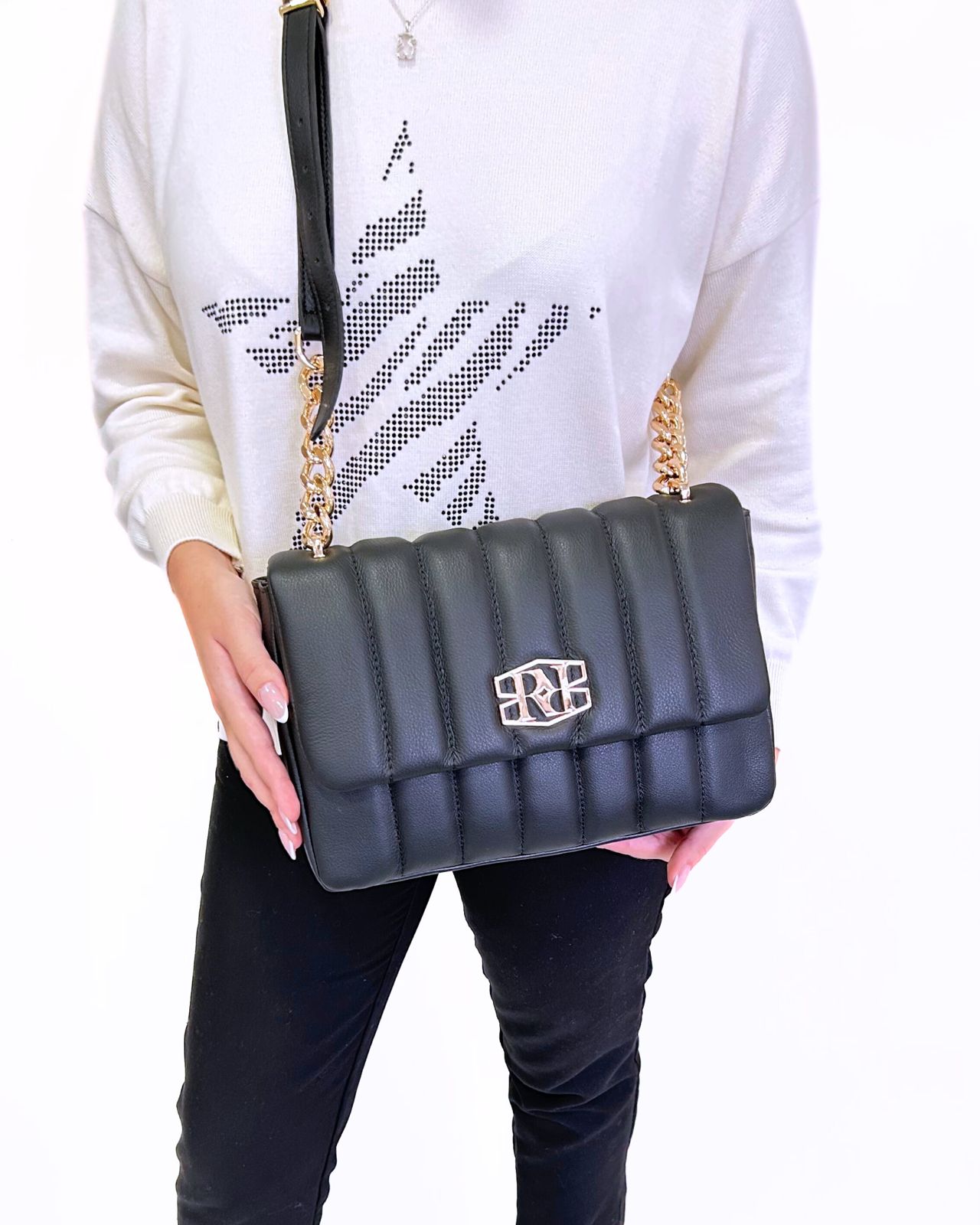 Mala de Ombro Preta Acolchoada - Rufel