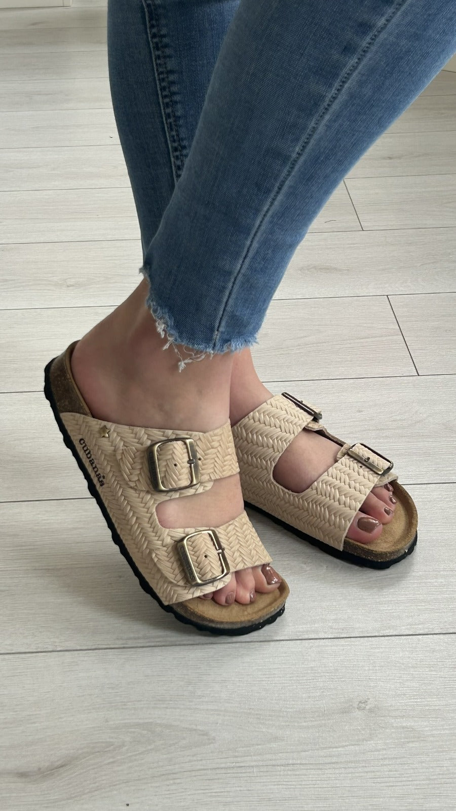Chinelo linha comporta Cubanas 