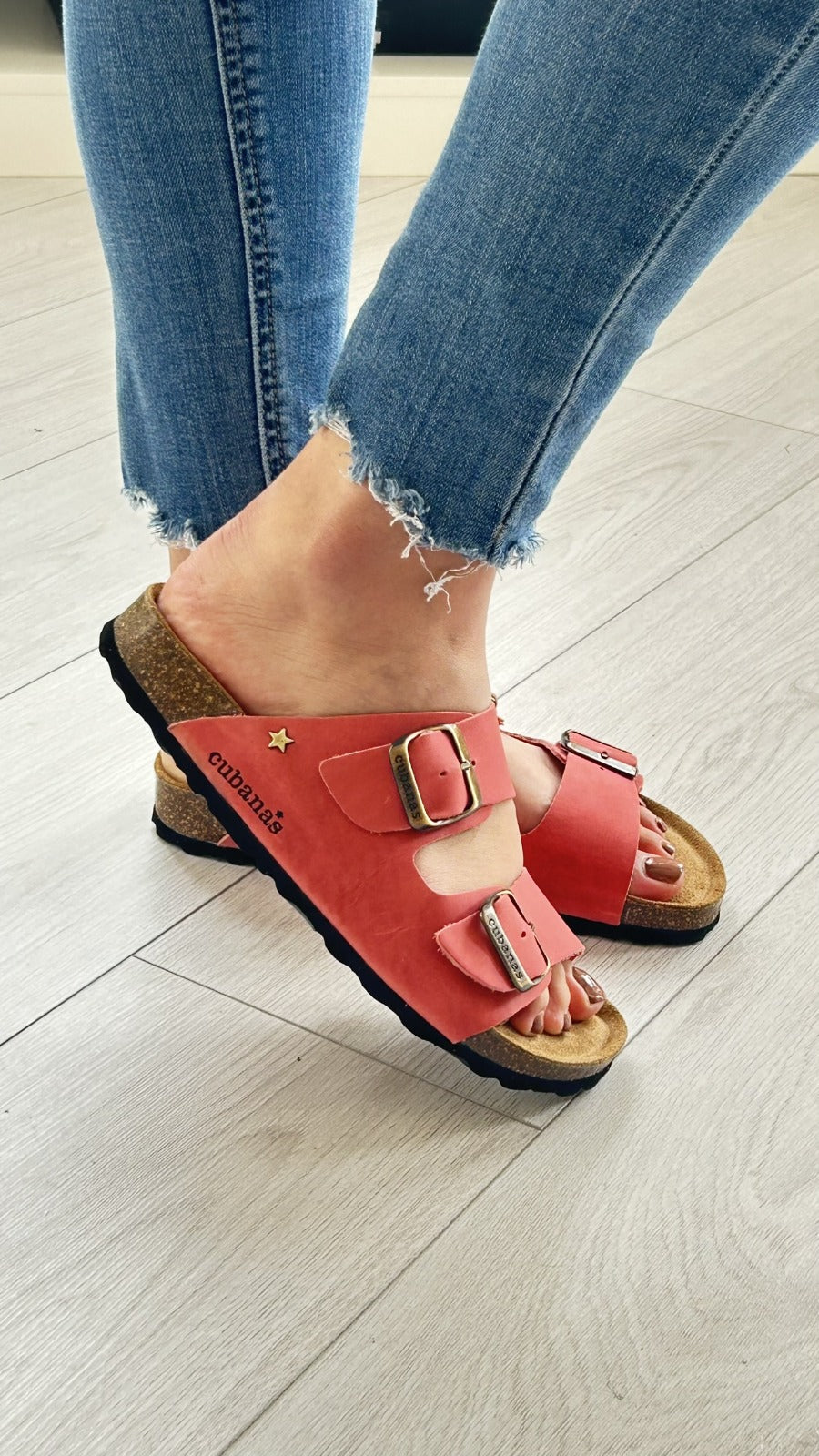 Chinelo linha comporta Cubanas 