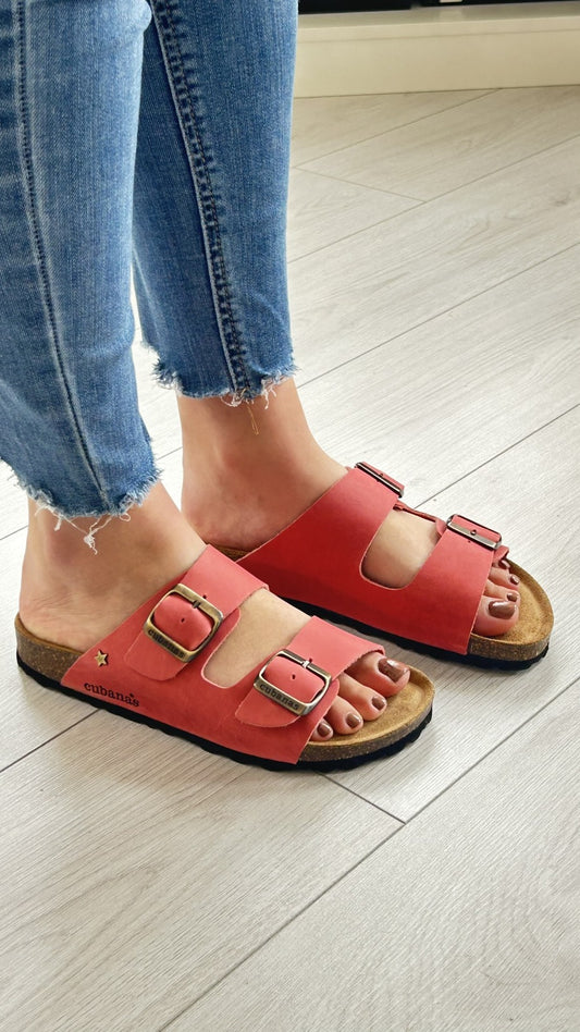 Chinelo linha comporta Cubanas 