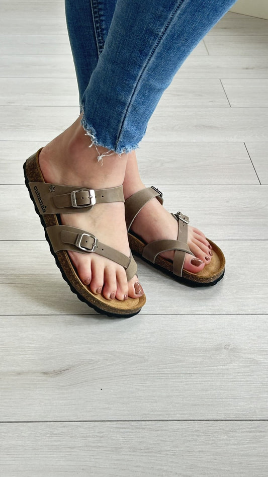 Chinelo linha comporta Cubanas 