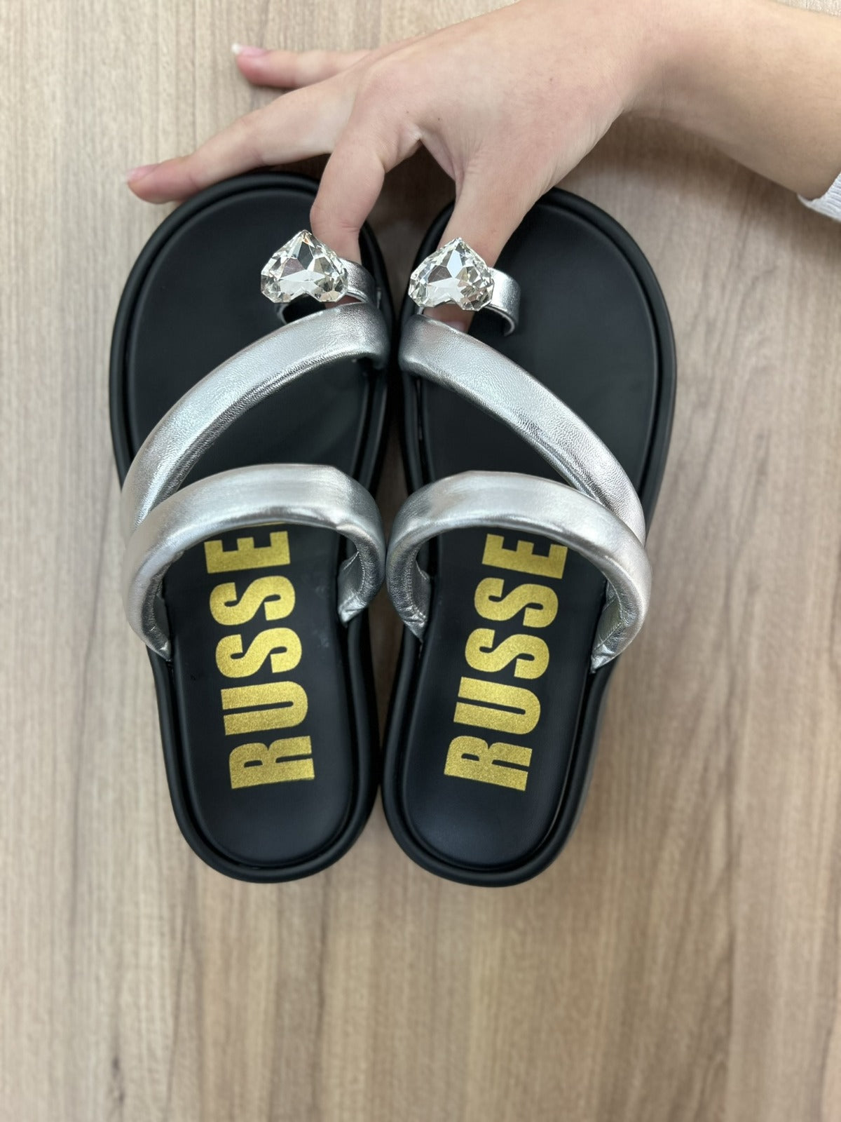 Chinelo Feminino Russel Matos - Ella Silver - Sapatices