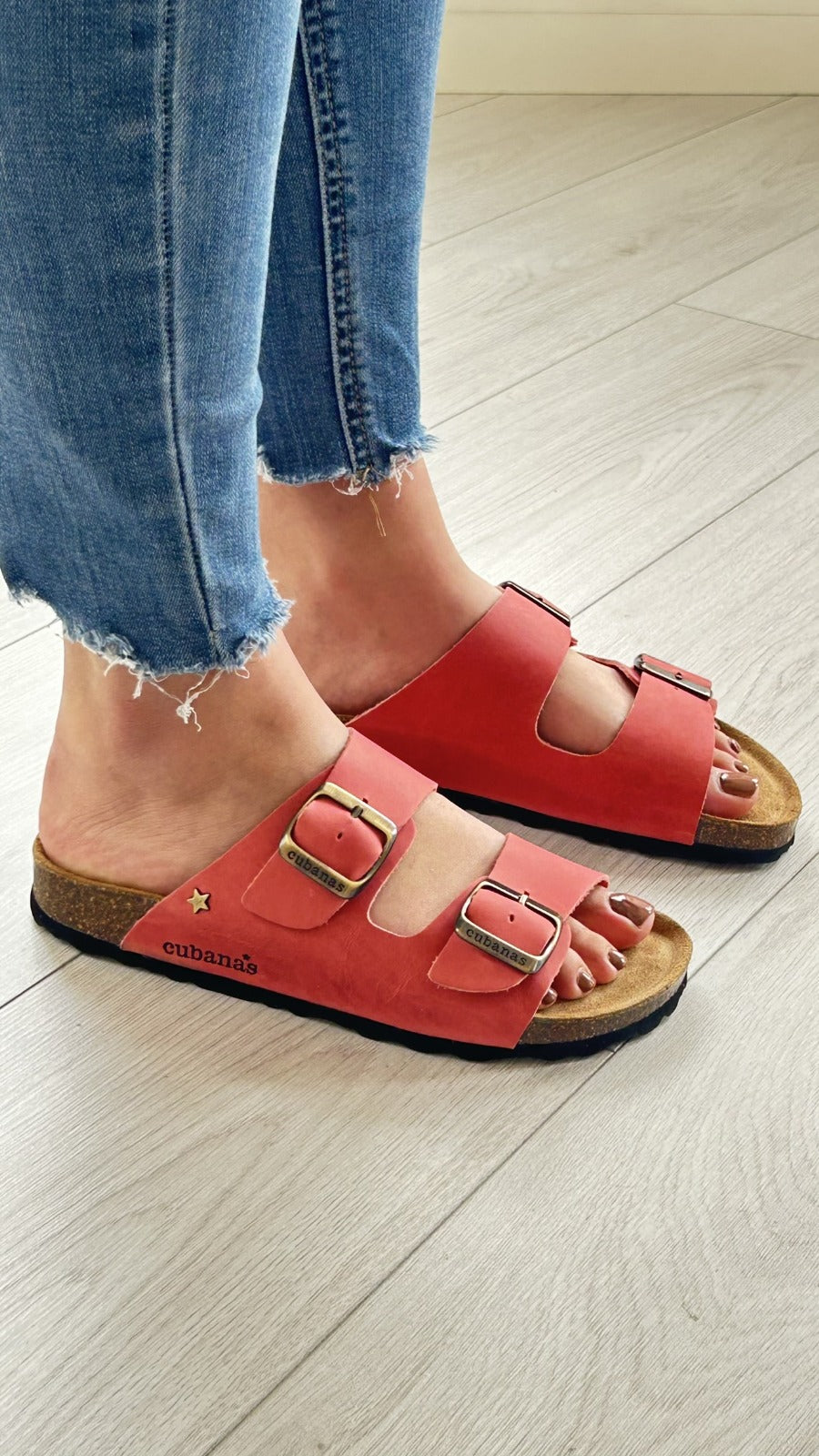 Chinelo linha comporta Cubanas 