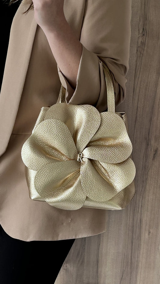 Mala de Mão Rufel com Flor em Relevo – Dourado - Sapatices