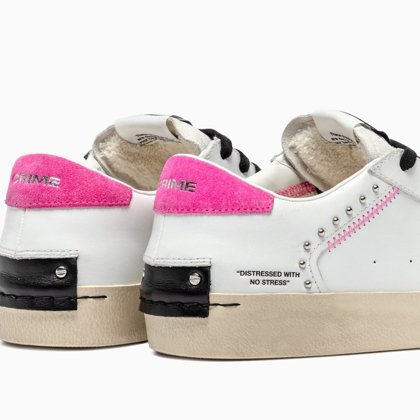 Sapatilhas Distressed em Pele Branca com Glitter Prata - Sapatices