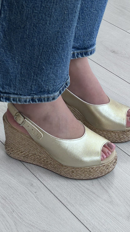 Sandálias Cunha Alta Clip Shoes – Dourado - Sapatices