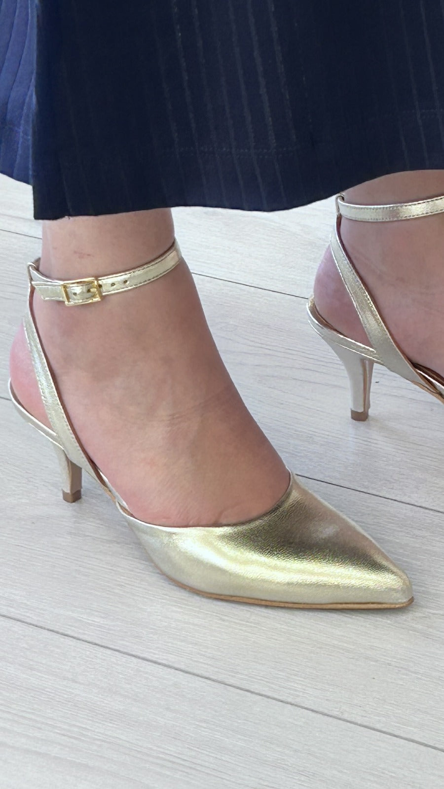Sandálias Dona V – Elegância Dourada - Sapatices