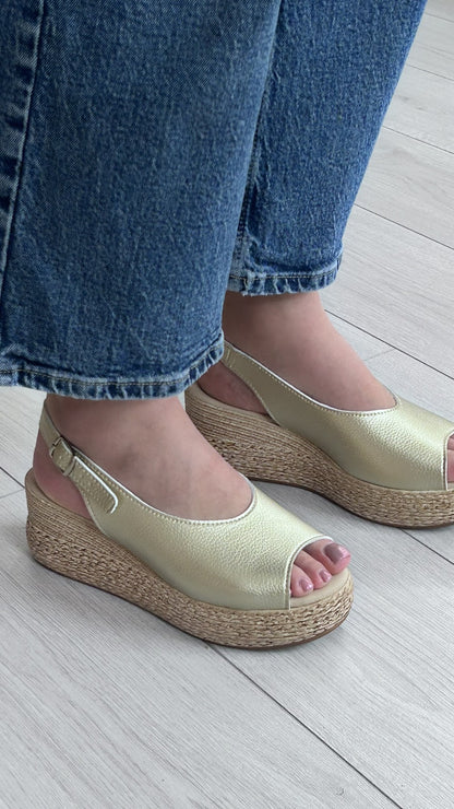 Sandália Cunha Média  Dourada Clip Shoes - Sapatices