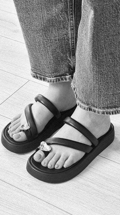 Chinelo Feminino Russel Matos - Ella Black - Sapatices