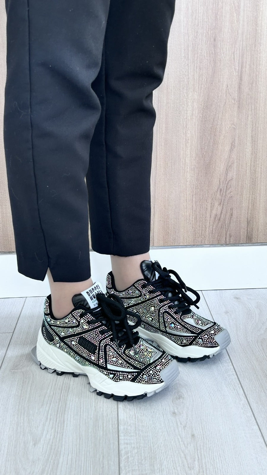 Sapatilhas Chunky Preto com Brilhos - Villo Black - Sapatices