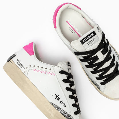 Sapatilhas Distressed em Pele Branca com Glitter Prata - Sapatices