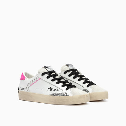 Sapatilhas Distressed em Pele Branca com Glitter Prata - Sapatices