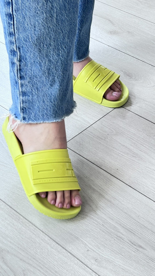Chinelo Voices Neon Lima - Sapatices