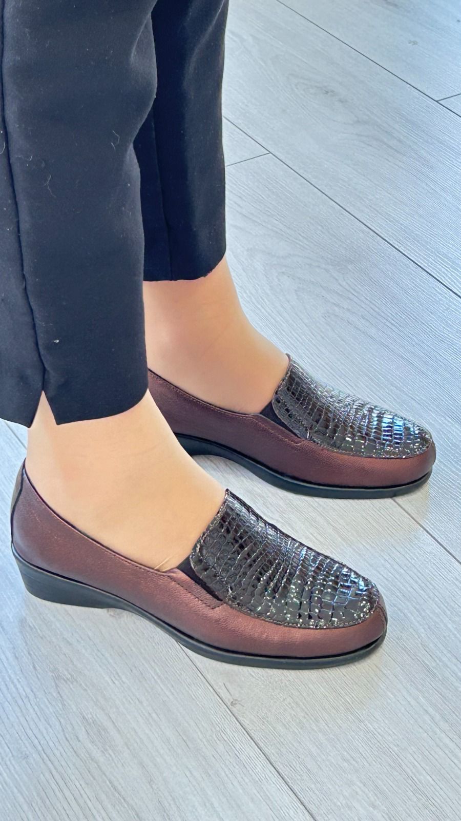 Mocassim Castanho Metalizado - Walk&Go