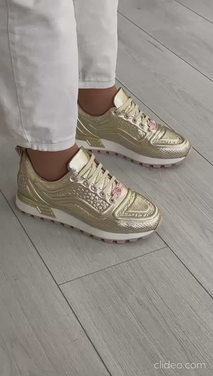 Charca Dourada Sneakers – Style and Comfort in Every Step