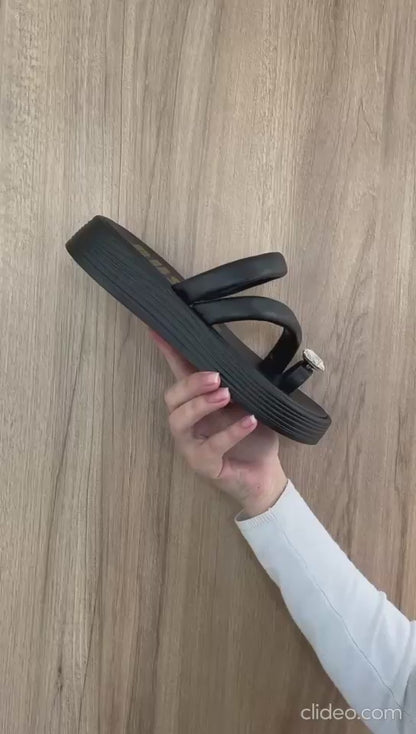 Chinelo Feminino Russel Matos - Ella Black
