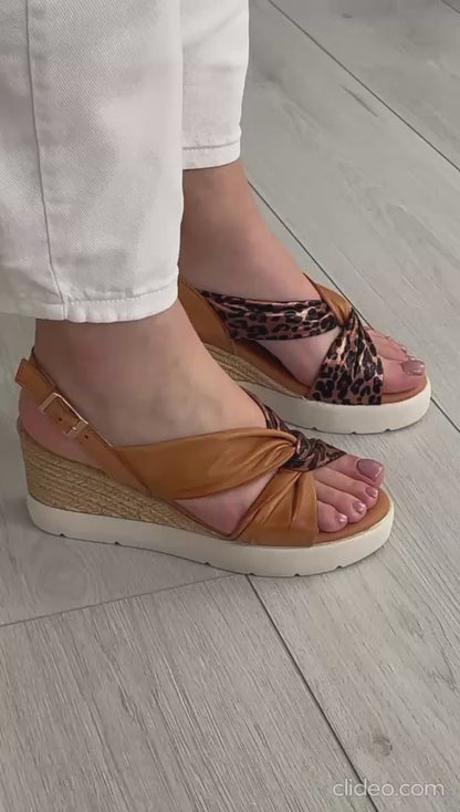 Sandália de Cunha Média Animal Print