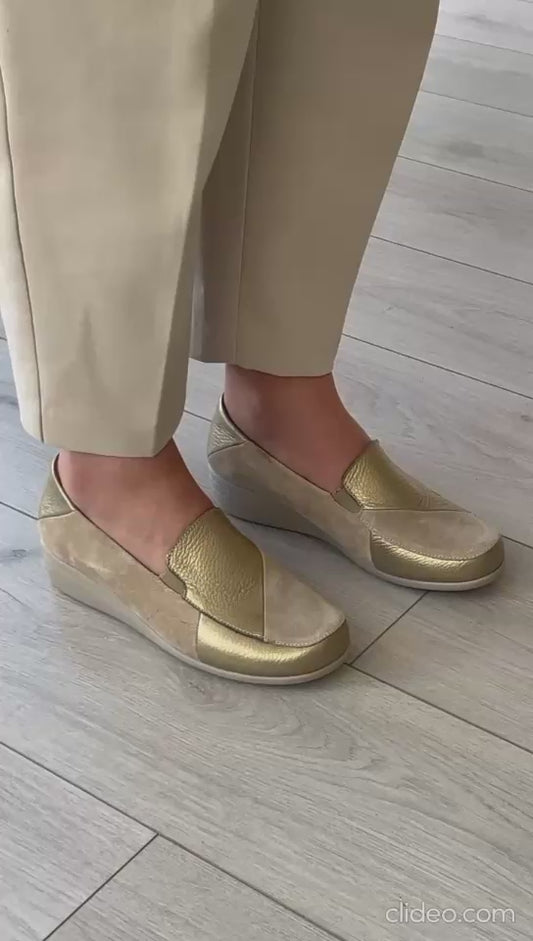 Sapato Walk&Go Comfort Dourado e Bege